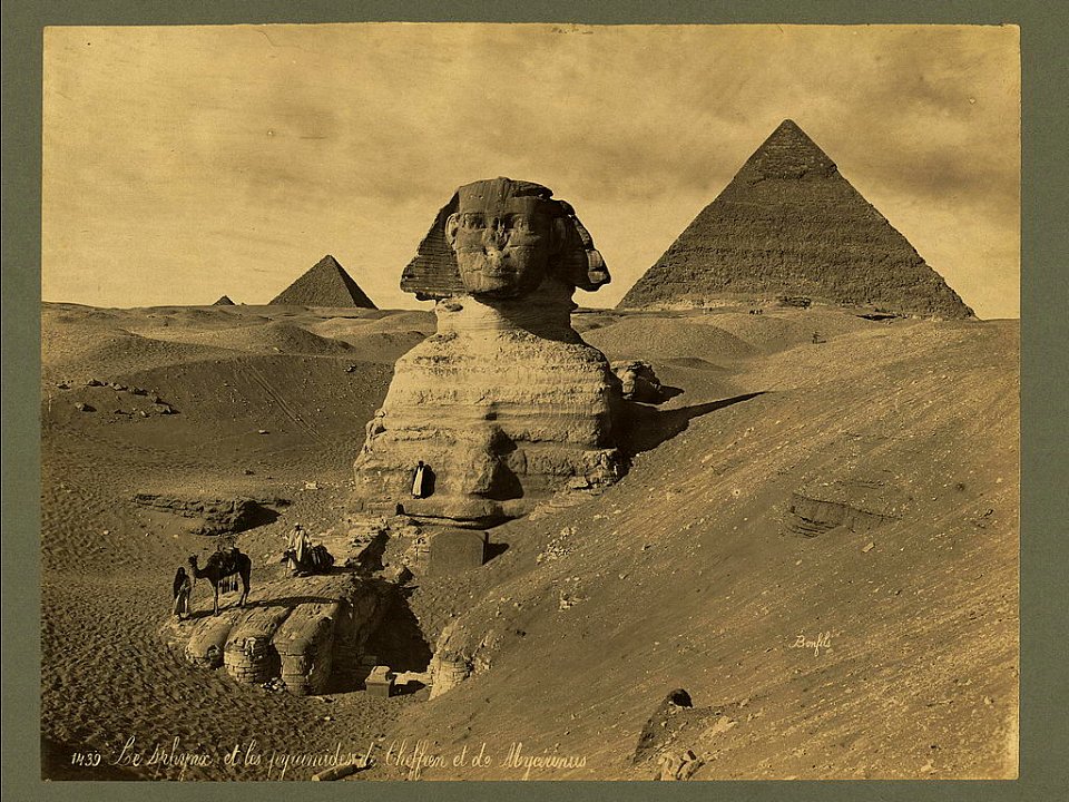 Le Sphynx et les pyramides de Cheffren et Mycérinus - Bonfils. LCCN2004666755