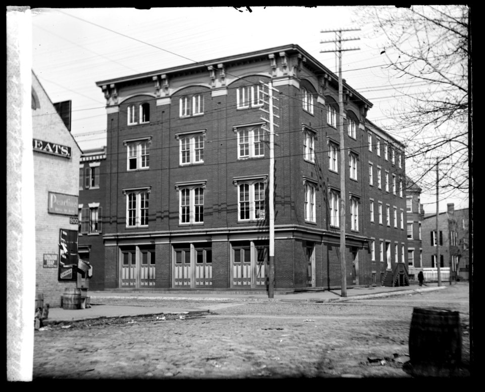 Lee School, King Alfred (...), Alex., Va. LCCN2016819423