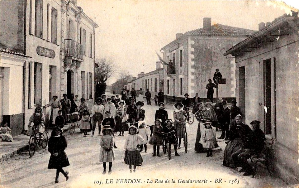 Le Verdon - rue de la Gendarmerie