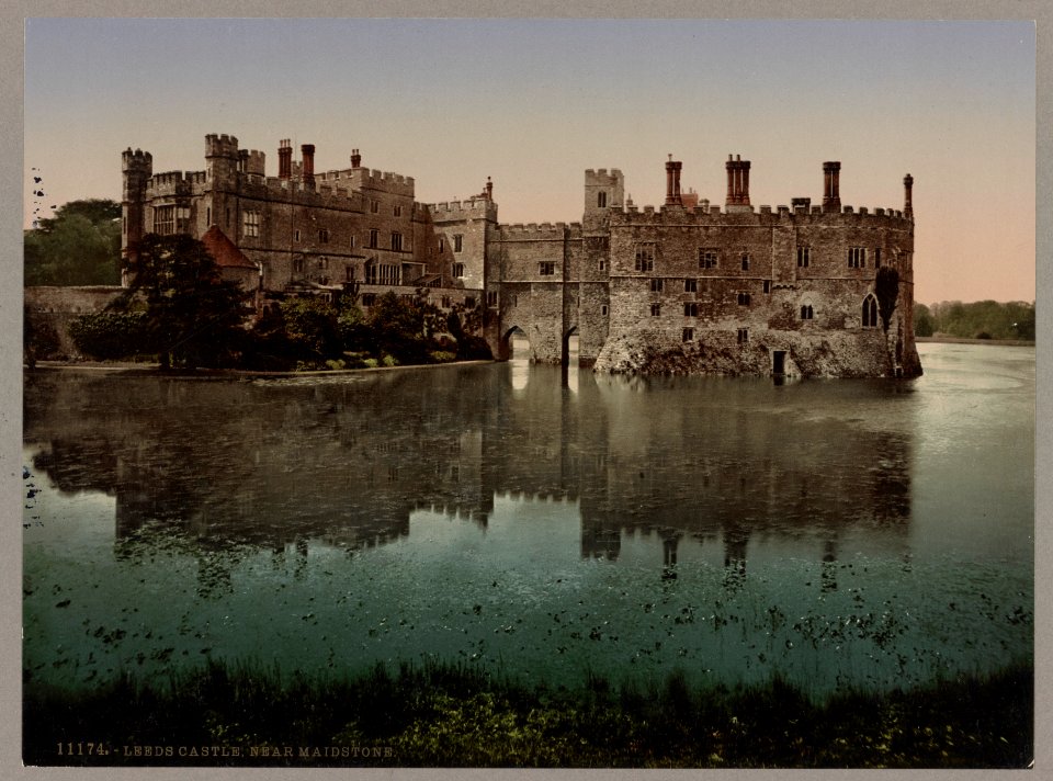 Leeds Castle, Near Maidstone LCCN2017659711