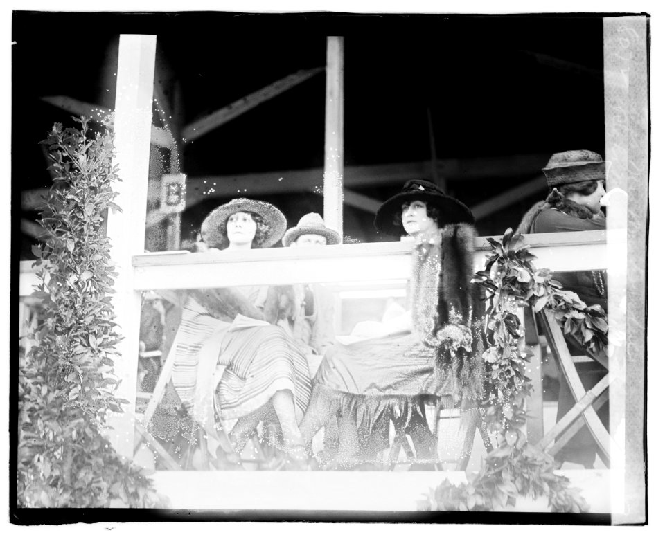 Left Mrs. W.N. Burden Right Mrs. Bromwell Brooks LCCN2016828004