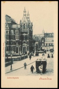 Leidseplein 26 met de Stadschouwburg op de hoek van de Marnixstraat