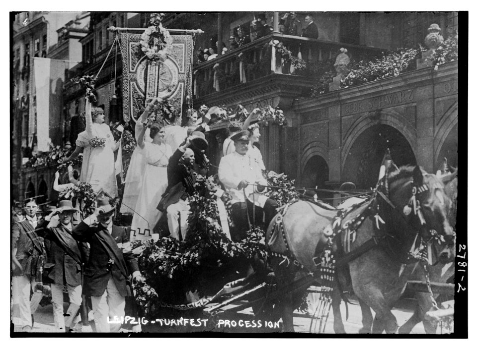 Leipzig Turnfest Procession LCCN2014693757