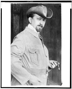 Leo Frobenius, half-length portrait, standing, facing right, holding cigar LCCN99401873