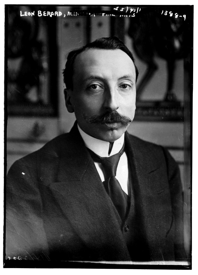 Leon Berard LCCN2014687594