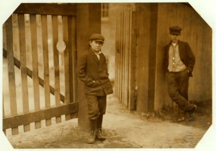 Leon Cooper, 15 Coolidge Rd. Works in spinning room. Been there two or three years. LOC nclc.02421