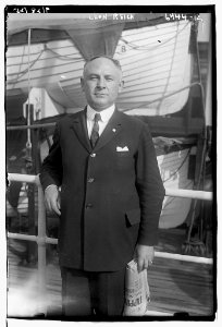 Leon Reich LCCN2014718835