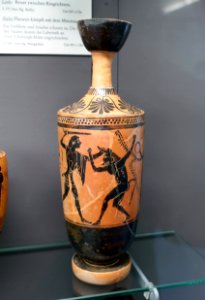 Lekythos with Theseus fighting the Minotaur, Edinburgh Painter, Attic, c. 490 BC, L 368 - Martin von Wagner Museum - Würzburg, Germany - DSC05494 photo