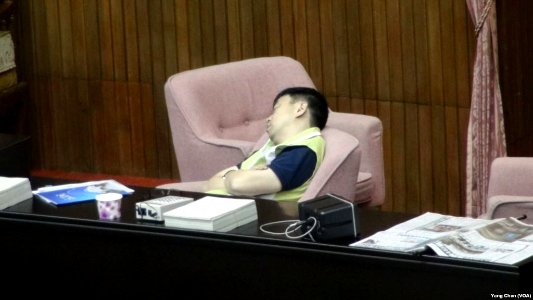 Legislative Yuan from VOA (4)