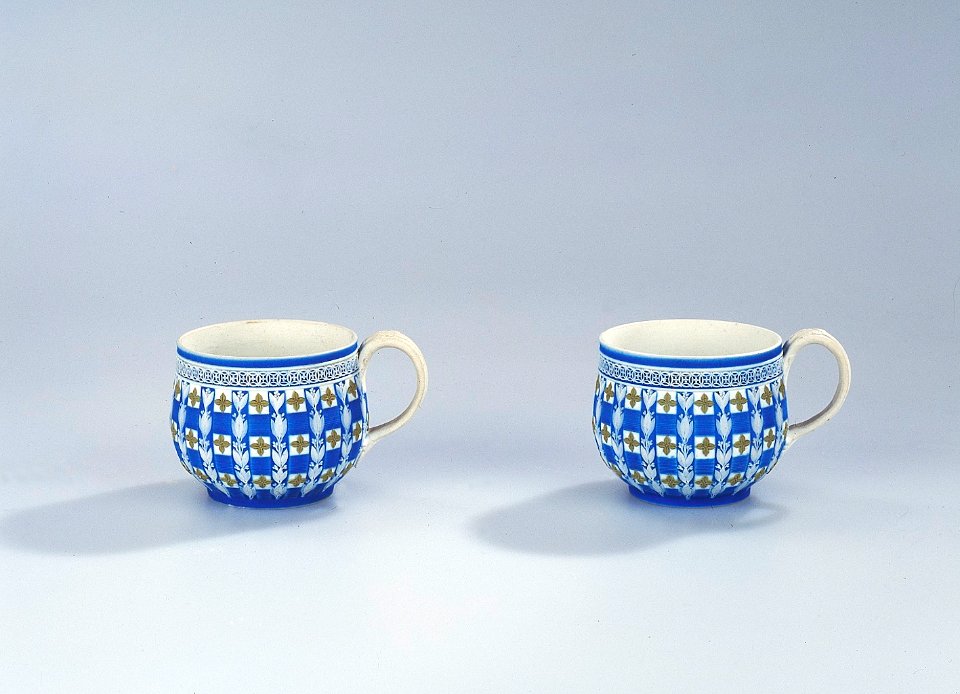 Ler- och stengods. Koppar. Vita med blå dekor. 1700-talets slut - Hallwylska museet - 89094
