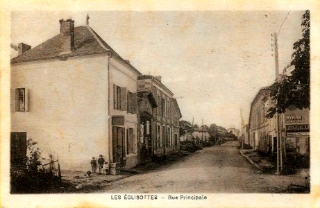 Les Eglisottes - rue principale