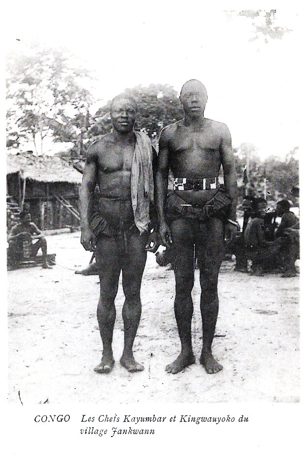 Les chefs Kayumbar et Kingwauyoko du village Jankwann-Congo