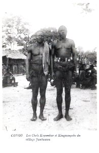 Les chefs Kayumbar et Kingwauyoko du village Jankwann-Congo