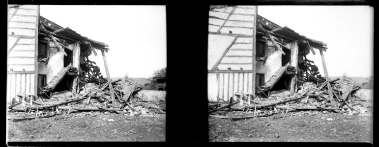 Les Islettes. Maison en ruine - Fonds Berthelé - 49Fi743