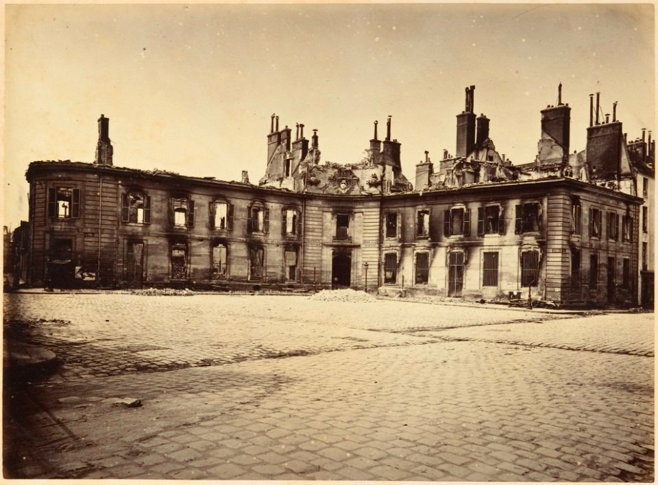 Les Ruines de Paris et de ses Environs 1870-1871, Cent Photographies, Premier Volume. DP161597