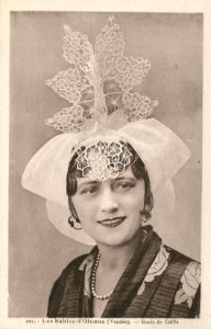 Les Sables-d'Olonne-FR-85-étude de coiffe féminine traditionnelle-1