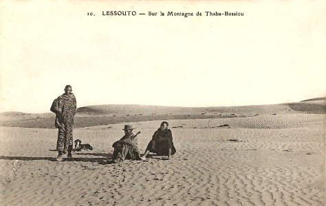 Lessouto-Sur la montagne de Thaba-Bossiou
