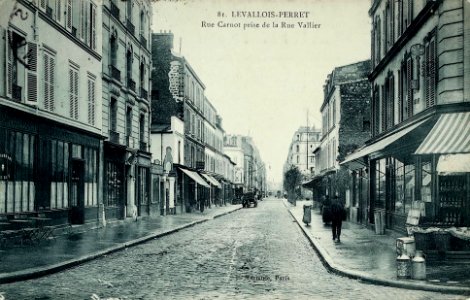 Levallois-Perret.Rue Carnot de la rue Vallier
