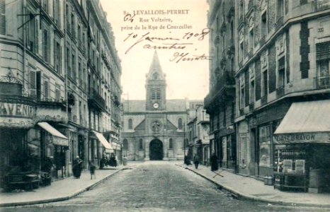 Levallois-Perret.Rue Voltaire de la rue de Courcelles