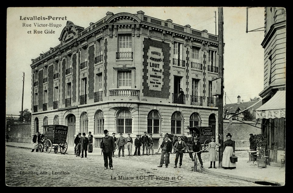 Levallois-Perret.Rue Victor-Hugo et rue Gide