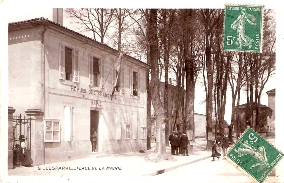 Lesparre - Mairie 1