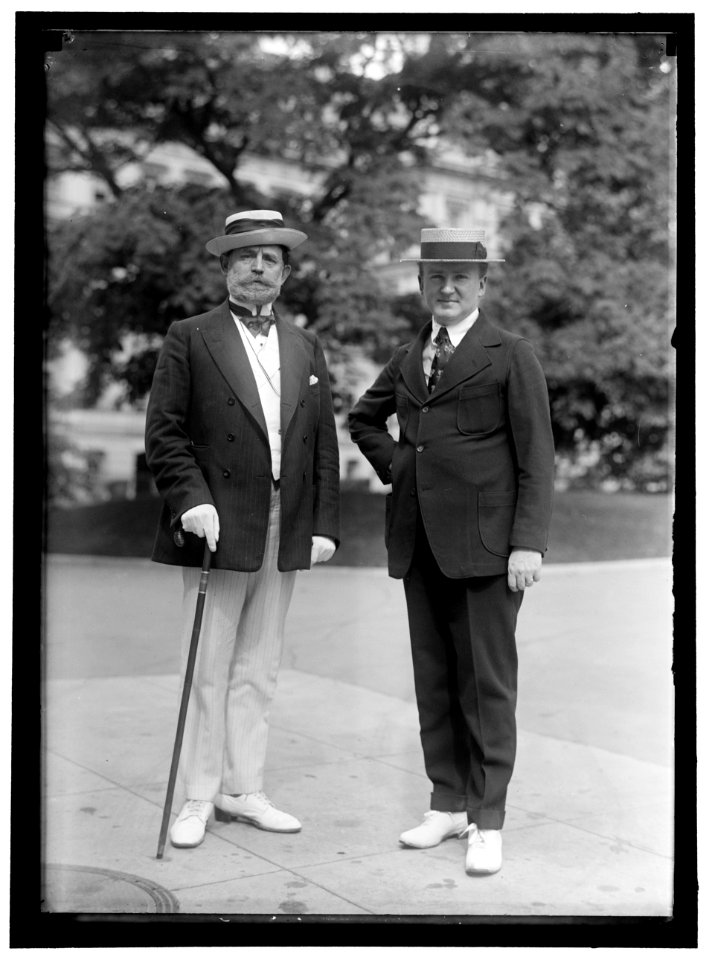LEWIS, JAMES HAMILTON, REP. FROM WASHINGTON, 1897-1899; SENATOR FROM ILLINOIS, 1913-1919, 1931-. LEFT, WITH TUMULTY LCCN2016867472