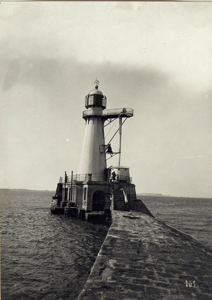 Leuchtthurm im Hafen von Odessa (BildID 15665629)