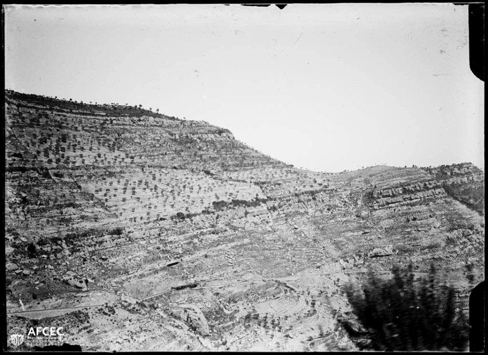 Les muntanyes de Montserrat (AFCEC MORELLO A 7542)