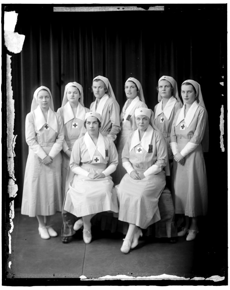 LEWIS, R., MRS. GROUP LCCN2016859596