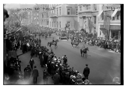 Lexington Day Parade LCCN2014704433