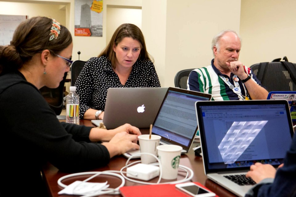 LGBTQ wikipedia edit-athon (28085093664)