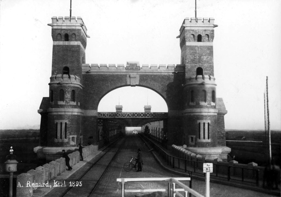Levensauer Hochbrücke (Kiel 49.402)
