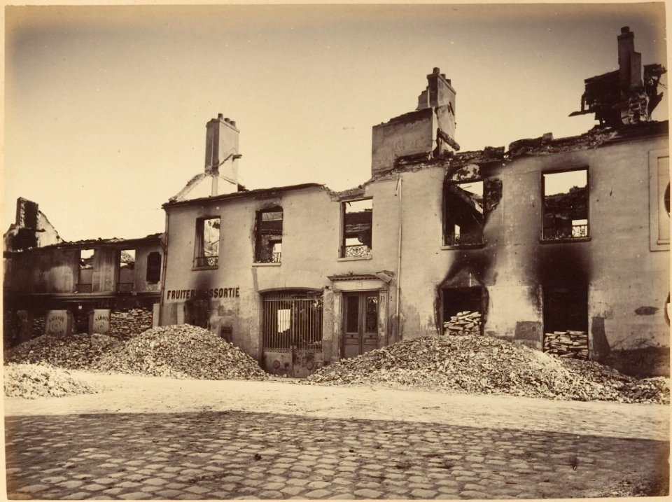 Les Ruines de Paris et de ses Environs 1870-1871, Cent Photographies, Second Volume. DP161633