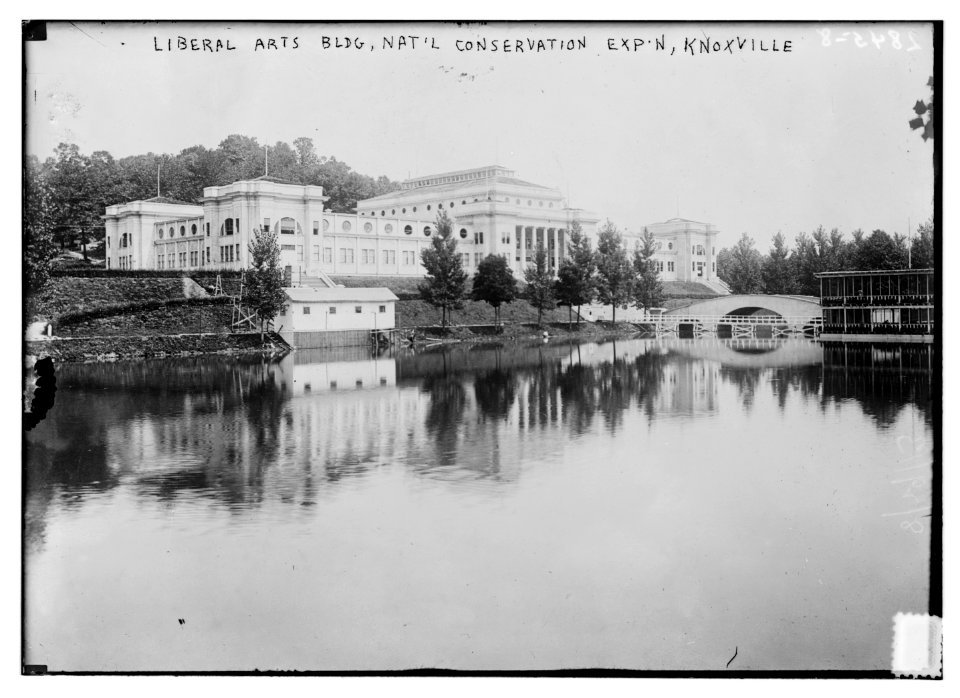 Liberal Arts Bldg. - Nat'l Conservation Exp'n, Knoxville LCCN2014694394