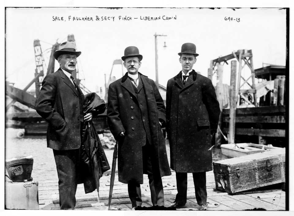 Liberian Commission at boat docks- Sale, Faulkner, and Finch, Sec'y, New York LCCN2014683295