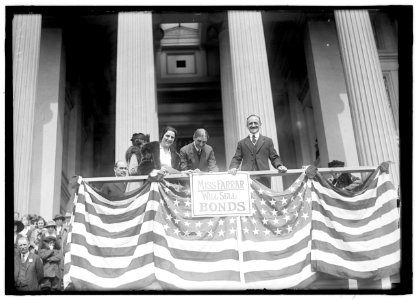 LIBERTY LOANS LCCN2016869493