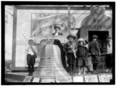 LIBERTY LOANS. LIBERTY BELL, REPLICA LCCN2016868556