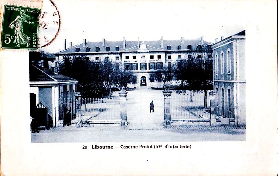 Libourne Caserne Lamarque L'entrée 4
