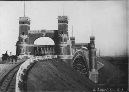 Levensauer Hochbrücke (Kiel 44.140)