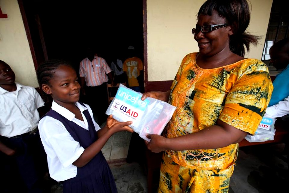 Liberia Learning Kits Distribution (19112377408)