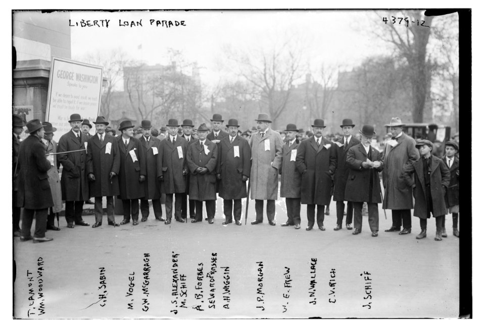 Liberty Loan parade LCCN2014705744