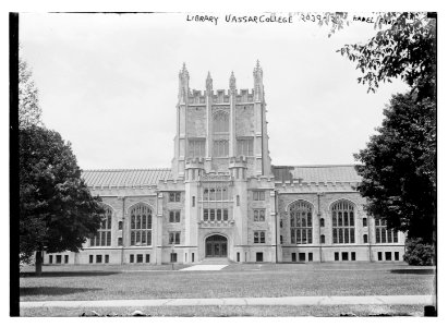 Library, Vassar College - Kadel Photo LCCN2014696640