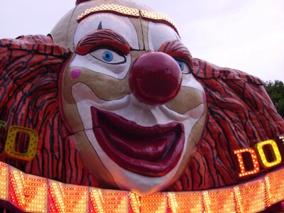 Head wooden mask ride