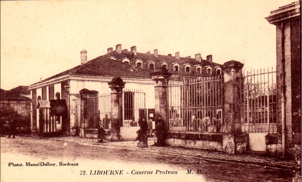 Libourne Caserne Lamarque L'entrée 9