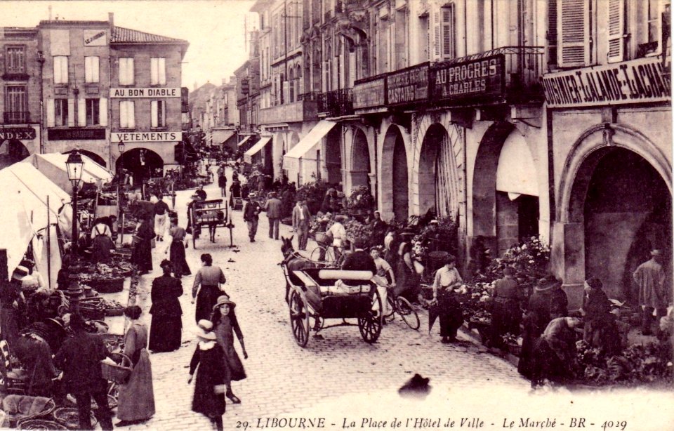 Libourne Place Abel Surchamp Arcades 1