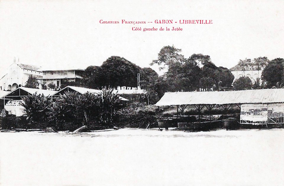 Libreville-Côté gauche de la jetée