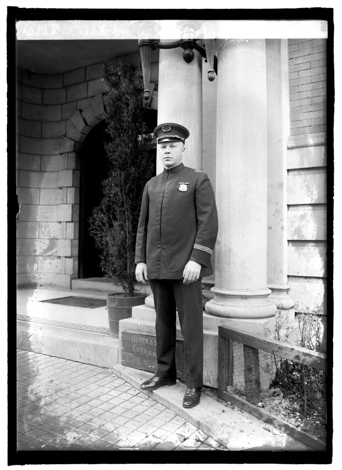Lieut. Wm. G. Scott, 12-10-20 LCCN2016844858