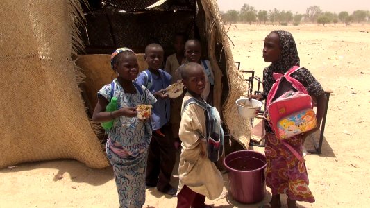Life goes on in Bosso, Niger, 19 April 2017 02