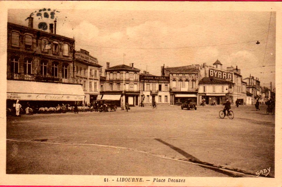 Libourne Place Decazes 4