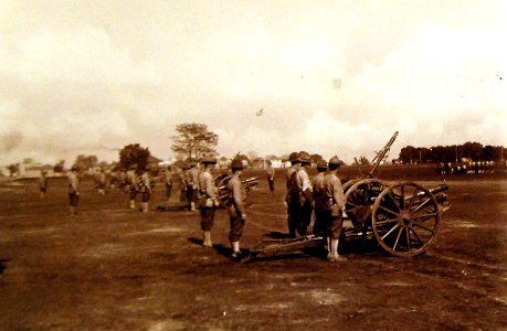 Light-artillery drill, U.S. Marine Barracks, Quantico, Virginia, November 20, 1918 (30954228052) photo